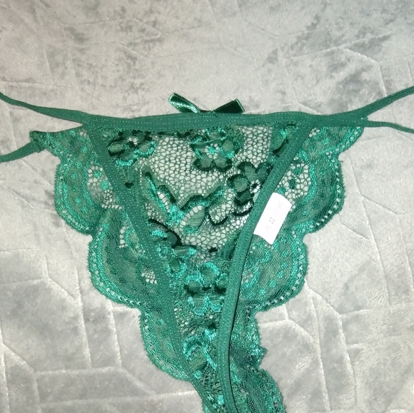 Miarhb woman's LG eyelash lace nighty - Picture 6 of 6